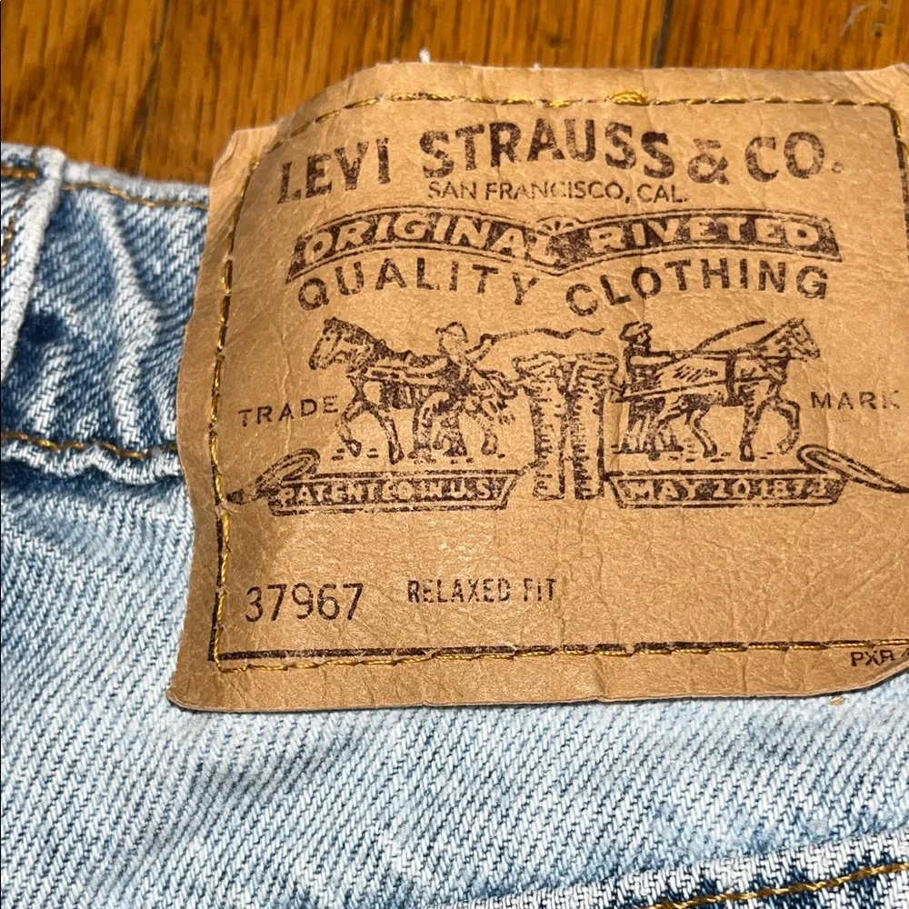 Vintage Levi's 967 Orange Tab Relaxed Fit Light Blue Denim Shorts Size 7